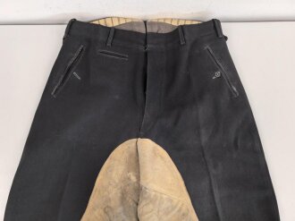 Stiefelhose schwarz mit Lederbesatz. Eigentumstsück in gutem Zustand, vermutlich für einen Angehörigen des NSKK