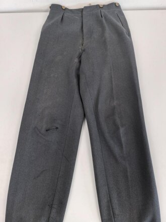 Luftwaffe, gerade Hose für einen Offizier. Stark...