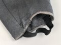 Luftwaffe, gerade Hose für einen Offizier. Stark getragenes Eigentumstsück mit diversen Reparaturstellen