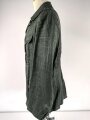 Heer, Feldbluse Modell 1943 für Mannschaften. Ausführung in Drillichmaterial, Kammerstück in sehr gutem Zustand, der Adler nachträglich vernäht