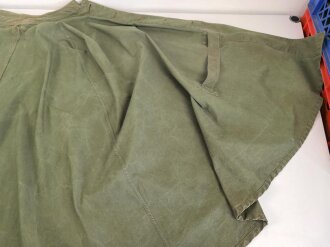 Gebirgsjäger Umhang Wehrmacht, getragenes Kammerstück in gutem Zustand,die Kaputze fehlt ( ist normalerweise im Kragen ) sehr selten