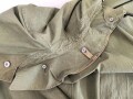 Gebirgsjäger Umhang Wehrmacht, getragenes Kammerstück in gutem Zustand,die Kaputze fehlt ( ist normalerweise im Kragen ) sehr selten