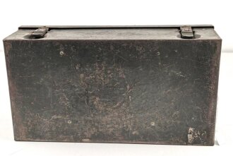 Verbandkasten für KFZ der Wehrmacht. Originallack, ungereinigtes Stück
