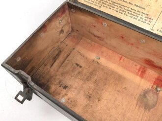 Verbandkasten für KFZ der Wehrmacht. Originallack, ungereinigtes Stück