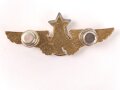 Taiwan, Abzeichen für Piloten / Command Wing. Golden, alter Art. Die Gegenstücke mit Klebstoffresten