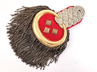 Kaiserreich, einzel Epaulette, wie alt ?
