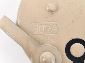 Wehrmacht Vorhängeschloss "Bora 1944", Originallack, Neuwertig mit zwei Schlüsseln, so auch an den Motorradpacktaschen verwandt