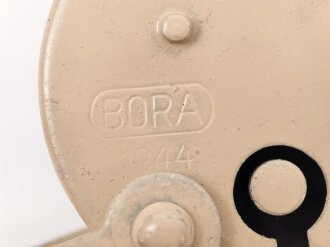 Wehrmacht Vorhängeschloss "Bora 1944", Originallack, Neuwertig mit zwei Schlüsseln, so auch an den Motorradpacktaschen verwandt