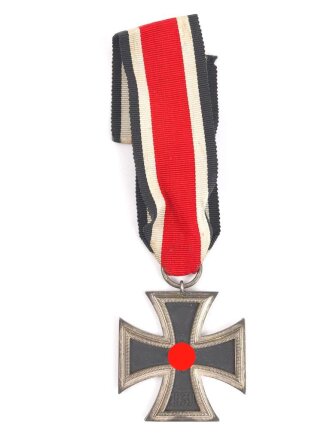 Eisernes Kreuz 2. Klasse 1939 am Band, Ringmarkierung...