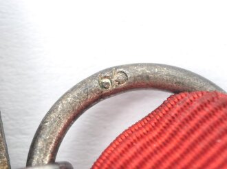 Eisernes Kreuz 2. Klasse 1939 am Band, Ringmarkierung "65" für Klein & Quenzer Idar Oberstein. Guter Zustand, schwärzung 100%