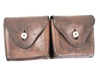 Schweiz, Patronentasche Leder datiert 1918, angetrocknet