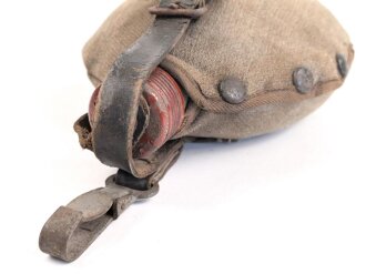 Feldflasche Wehrmacht, spätes Stück, defekt