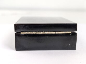 Japan 2. Weltkrieg, Orden von goldenen Drachen 7. Stufe ? am Band. Mit Knopflochminiatur, in Lacketui