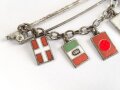 III.Reich, Brosche mit emaillierten Länderflaggen in gutem Zustand