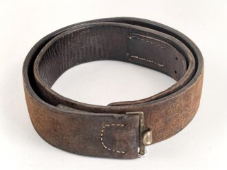 1. Weltkrieg, Koppelriemen für Mannschaften, ungeschwärztes Stück, datiert 1915. Gesamtlänge 100cm