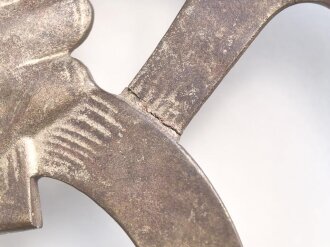N.S. Bauorganisation NSBO, Fahnenspitze aus Buntmetall mit resten  der versilberung