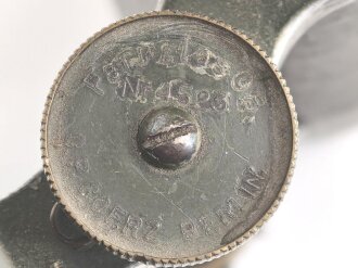 Kaiserreich und 1. Weltkrieg, Fernglas 08 von Goerz Berlin. Klare Durchsicht, Originallack, abgegriffen