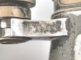 Kaiserreich und 1. Weltkrieg, Fernglas 08 von Goerz Berlin. Klare Durchsicht, Originallack, abgegriffen