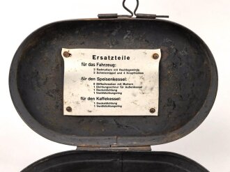 Ersatzteilkasten für eine Feldküche der Wehrmacht. Originallack, ungereinigt