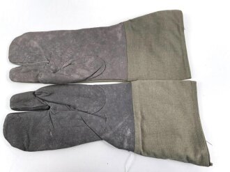 Paar Handschuhe für Kradmelder der Wehrmacht. Ungetragenes Paar in Grösse 8 mit Reichsbetriebsnummer