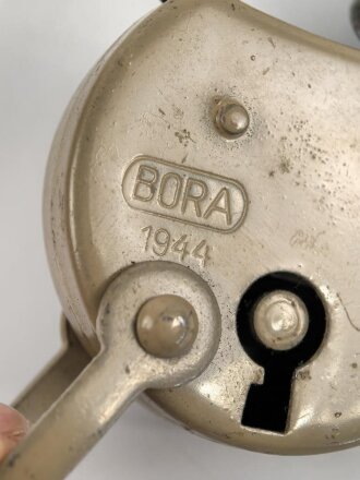 Wehrmacht Vorhängeschloss "Bora 1944",...