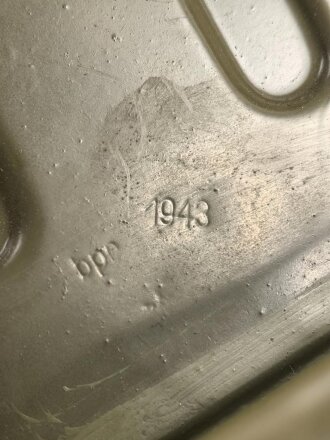 Gurttrommelträger 34 Wehrmacht. Überlackiertes Stück, Hersteller "bpr 1943"