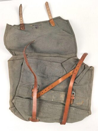Wehrmacht, Tasche für Signaltuch und Pflöcke zur Befestigung. Ungebraucht, datiert 1941