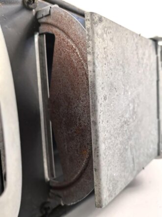 Notek Tarnscheinwerfer grosses Modell , für Instandsetzungseinheiten und Lagerbeleuchtung. Originallack, Funktion nicht geprüft