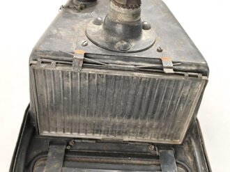 Notek Tarnscheinwerfer grosses Modell , für Instandsetzungseinheiten und Lagerbeleuchtung. Originallack, Funktion nicht geprüft