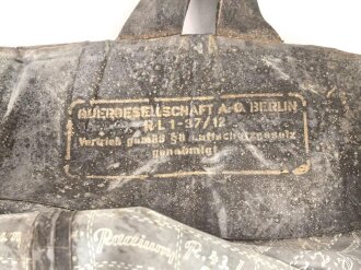 Schwerer Gasschutzanzug , Jacke und Hose aus weichem Gummi, jeweils Grösse 2. Hersteller Auer 1940. Jeweils ungereinigt