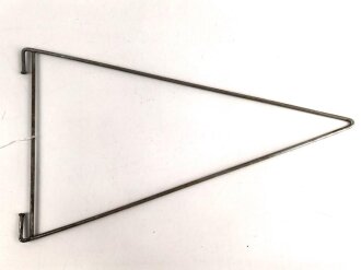Metallrahmen für einen Fahrzeugstander. Höhe 19cm, Länge etwa 31cm
