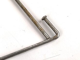 Metallrahmen für einen Fahrzeugstander. Höhe 19cm, Länge etwa 31cm