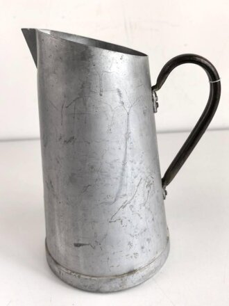 Wasserkanne Wehrmacht aus Aluminium, Hersteller MN39,...