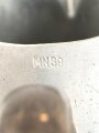 Wasserkanne Wehrmacht aus Aluminium, Hersteller MN39, aussen neuzeitlich silbern lackiert. Ungereinigt