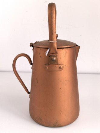Wasserkanne Wehrmacht aus Aluminium, Hersteller RFI 41, aussen neuzeitlich lackiert. Ungereinigt