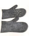 Paar Handschuhe zum schweren  Gasschutzanzug . Weiches Gummi " Dolomit 7"
