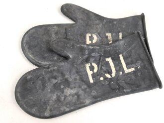 Paar Handschuhe zum schweren  Gasschutzanzug . Weiches Gummi " Dolomit 6 / 7"