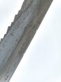 Kaiserreich und 1.Weltkrieg, kurzes Seitengewehr M1898 mit Sägerücken. Eigentumstsück, die hintere Griffschale beschädigt. Scheide Originallack