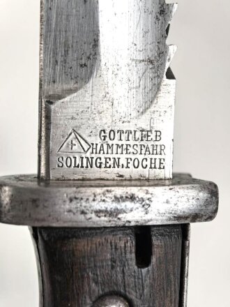 Kaiserreich und 1. Weltkrieg, Seitengewehr M84/98 mit Sägerücken. Hersteller Gottlieb Hammesfahr Solingen.