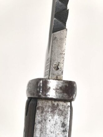 Kaiserreich und 1. Weltkrieg, Seitengewehr M84/98 mit Sägerücken. Hersteller Gottlieb Hammesfahr Solingen.