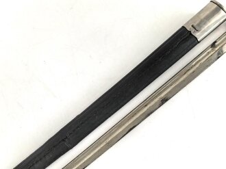 Kaiserreich und 1. Weltkrieg, Seitengewehr 98, Eigentumstück in gutem Gesamtzustand, die Scheide leicht geschrumpft