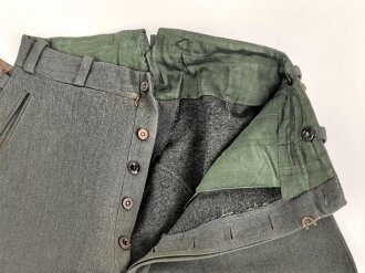 Stiefelhose für Offiziere der Waffen SS oder des Heeres. Eigentumstück aus italienischerm Tuch, in gutem Zustand