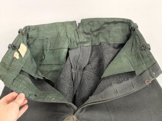 Stiefelhose für Offiziere der Waffen SS oder des Heeres. Eigentumstück aus italienischerm Tuch, in gutem Zustand
