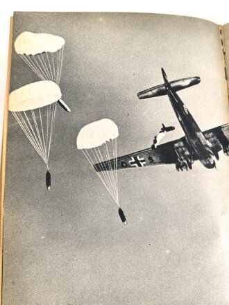 "Fallschirmjäger hier und da" datiert 1941, 216 Seiten, DIN A5