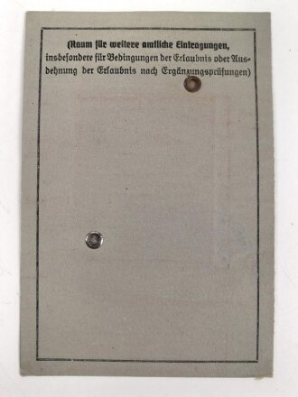 Gruppe Ausweise und Urkunden eines Hitlerjungen und späteren Angehörigen im Panzer Grenadier Regiment 1