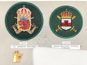 Schweden, Sammlung Armabzeichen und Kragenabzeichen, auf...