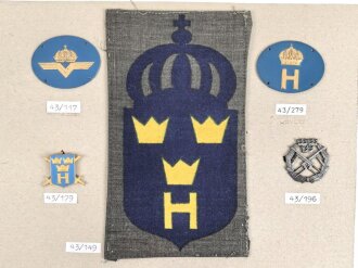Schweden, Sammlung verschiedener Militärabzeichen,...