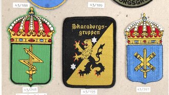 Schweden, Sammlung Ärmelabzeichen, auf Karton geklebt