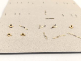 Türkei, Sammlung Kragenspiegel und Waffengattungsbazeichen, auf Karton getackert