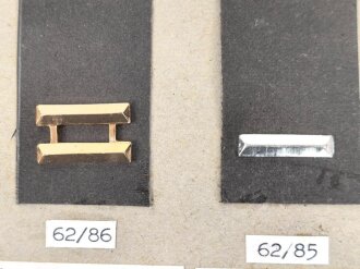 China, Sammlung Rangabzeichen, auf Karton getackert